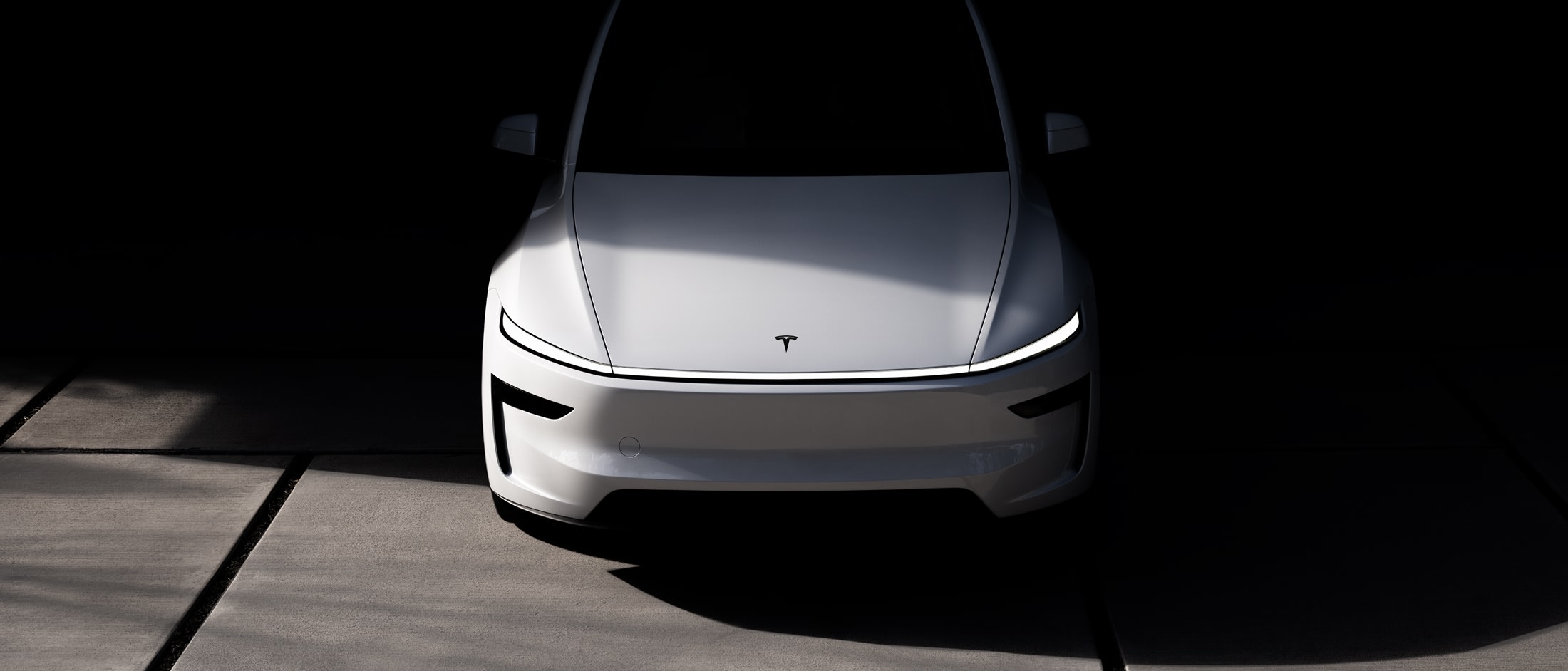 Tesla Model Y 官方前侧外观图